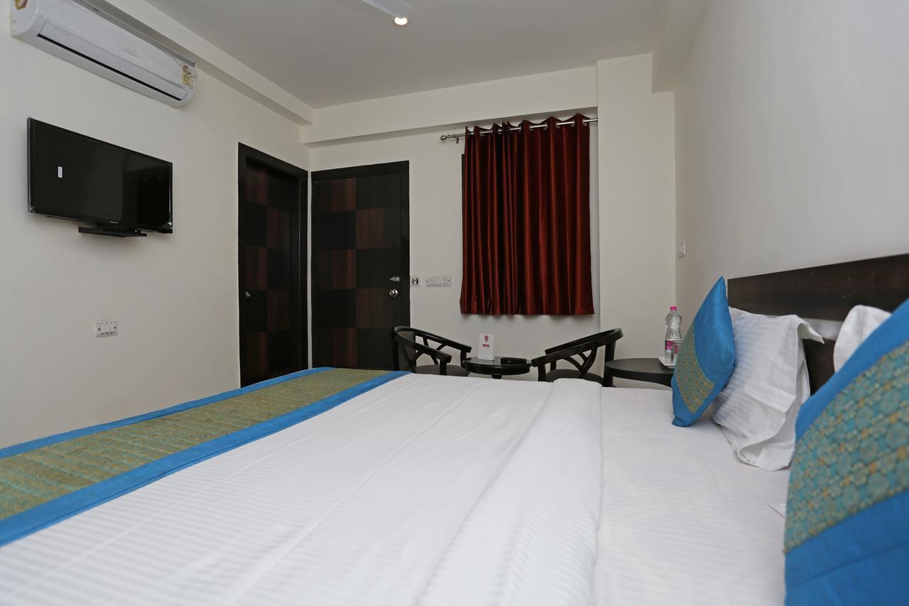 Airport Hotel Green Heights Нью-Делі Екстер'єр фото